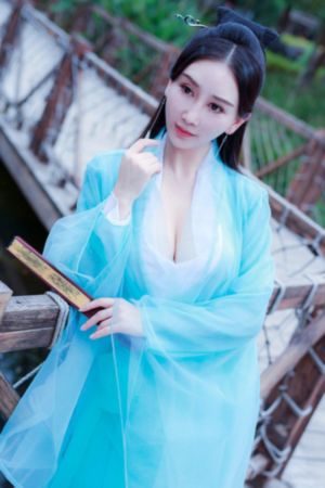 欧美丰满大乳精油按摩_1080电影在线观看