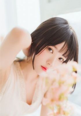 玩弄我的美艳乱婬荡麻麻在线视频_BD英语在线观看高清